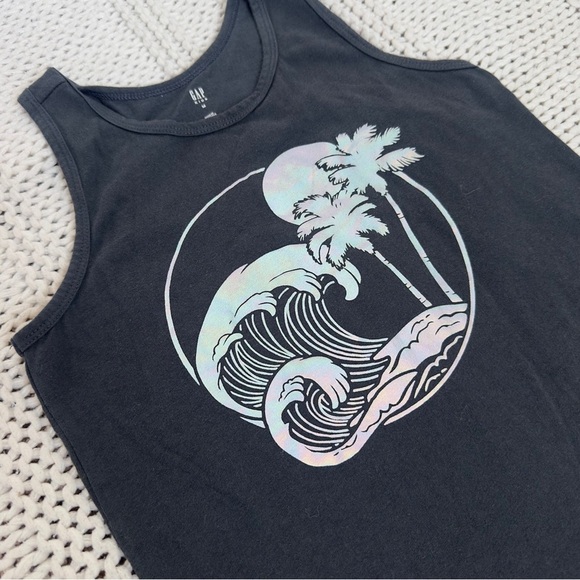 Gap Girl's Graphic Casual Gray and Metalic Tank Top Size Medium - Picture 3 of 5